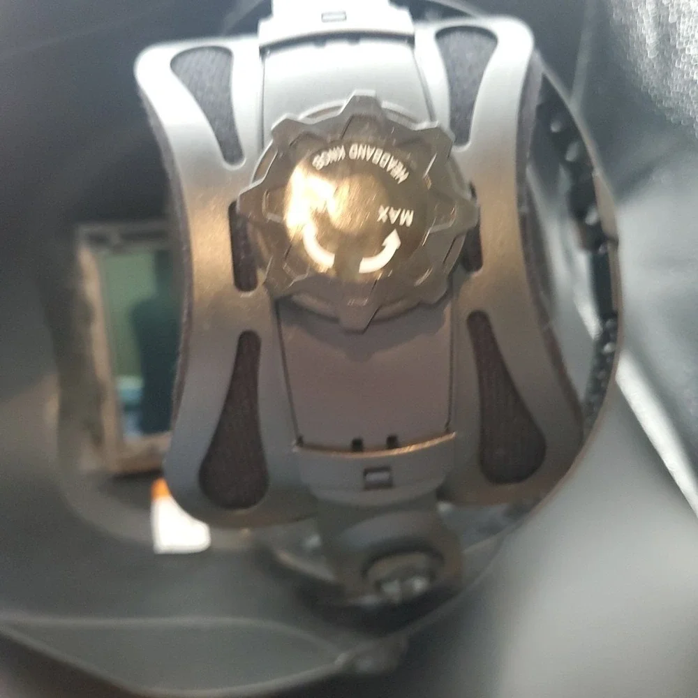 YESWELDER LY600 Auto-Darkening Welding Mask Cyberpunk 4/9-13 Shade W/ Grind Mode